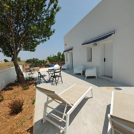 The Greek's Corner 4*